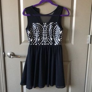 LF black/ white dress